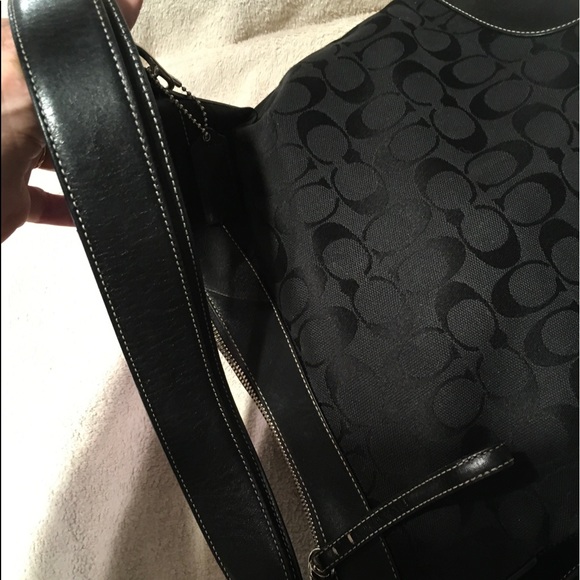 Coach Chelsea Signature Canvas Leather Trim Duffle Shoulder Bag ✅Offers Welcome - Picture 7 of 12